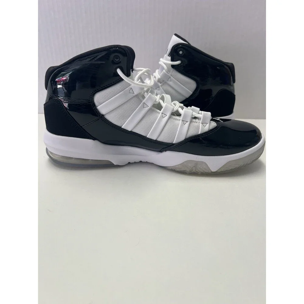 Jordan Max Aura Mid Top Lace-Up Basketball Sneakers Black/White AQ9084-011